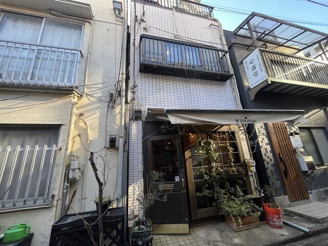 【中央区・月島駅徒歩4分】都営大江戸線　3階建て一棟貸しの戸建ビル！ビストロ居抜き・約18坪　開業や業態変更にもおすすめ